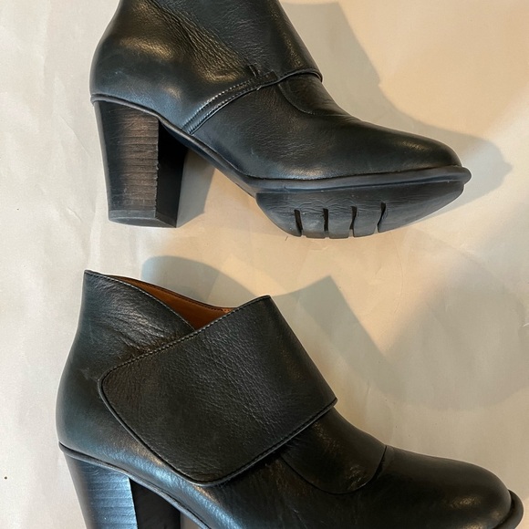 L’Amour Des Pieds Eviemae Black Nappa Buttery Soft Leather Ankle Boot Sz 8M - Picture 6 of 16